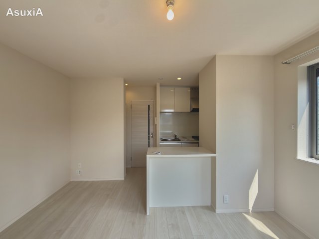 居室・リビング　別タイプのお部屋の写真です