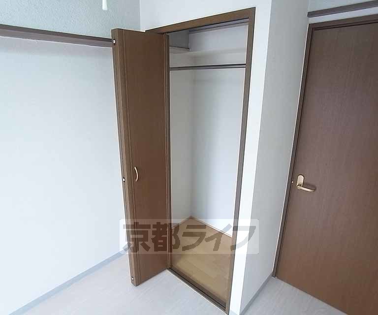 新町ロイヤルハイツの内装写真