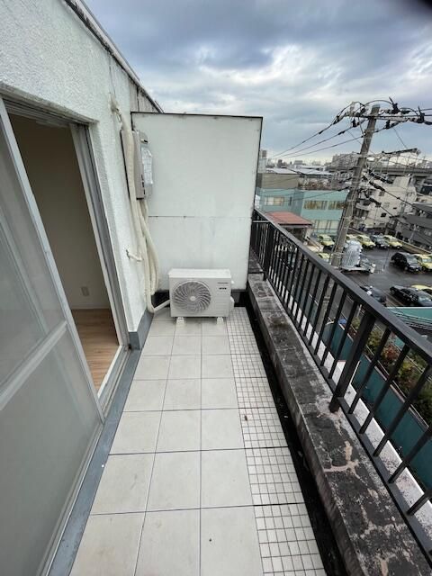 バルコニー　ライオンズマンション王?第２　北区岸町１