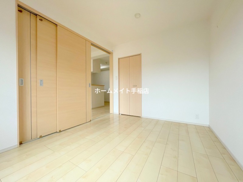 その他部屋・スペース　明るい洋室でございます！