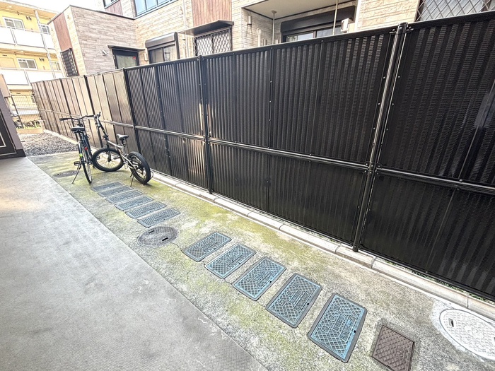 メタルスクエア粕谷の外観写真