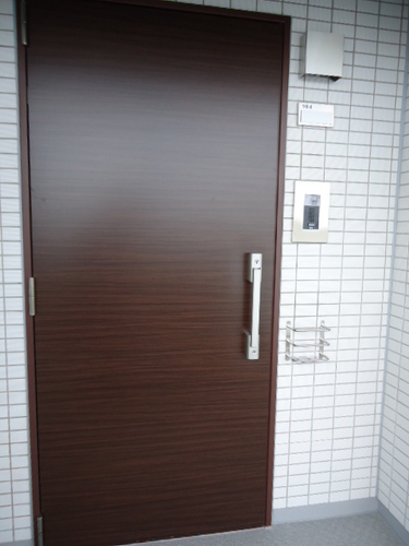京王井の頭線 神泉駅 徒歩8分 13階建 築15年の玄関写真