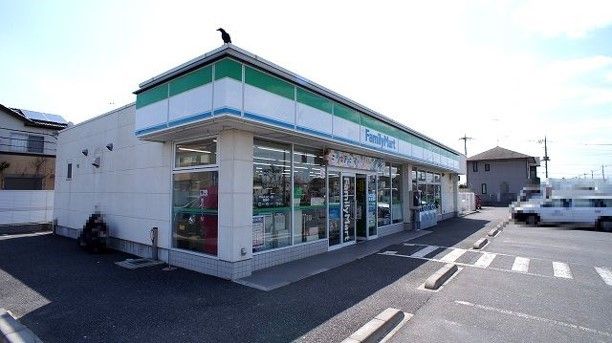 コンビニ　ファミリーマート熊谷拾六間店（コンビニ）まで69m