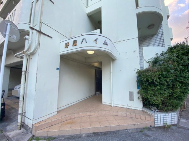 エントランス　野里ハイム★那覇市曙エリア