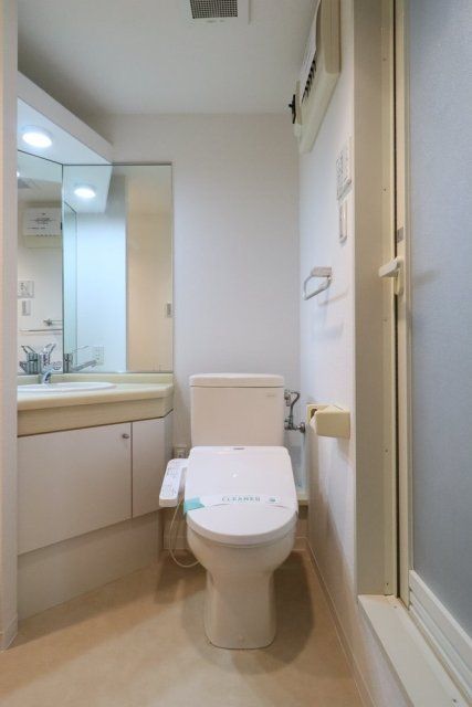 トイレ　※同タイプの別のお部屋です。