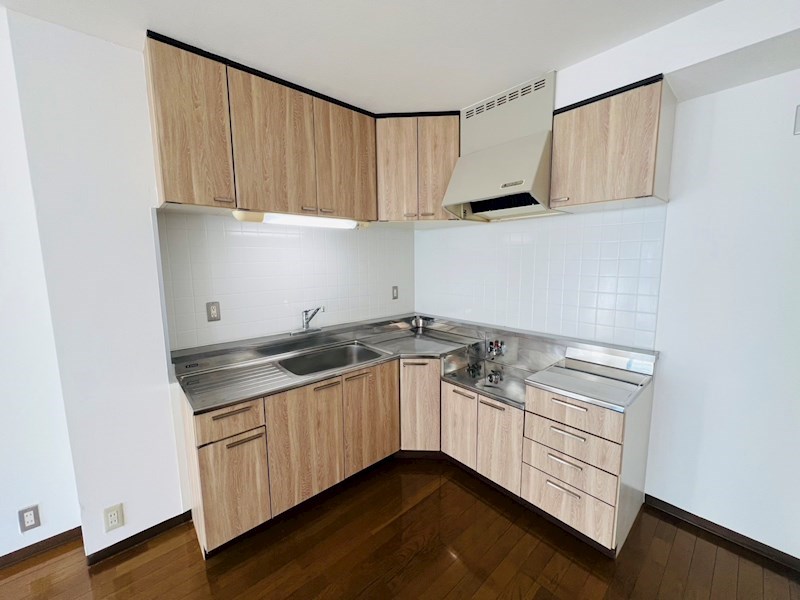 キッチン　同一物件別部屋写真