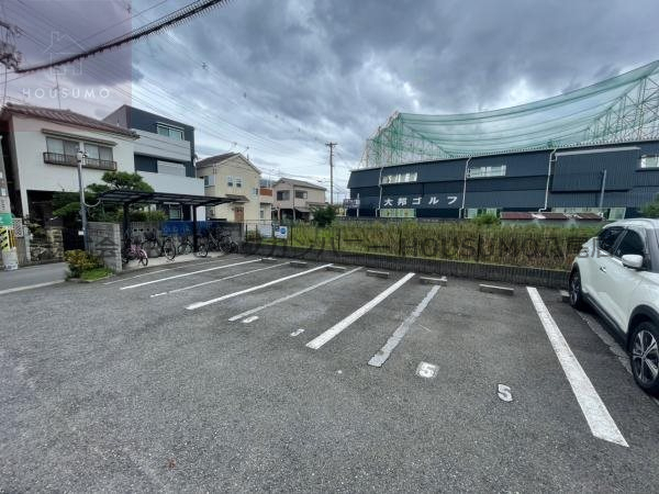 駐車場　駐車場があります