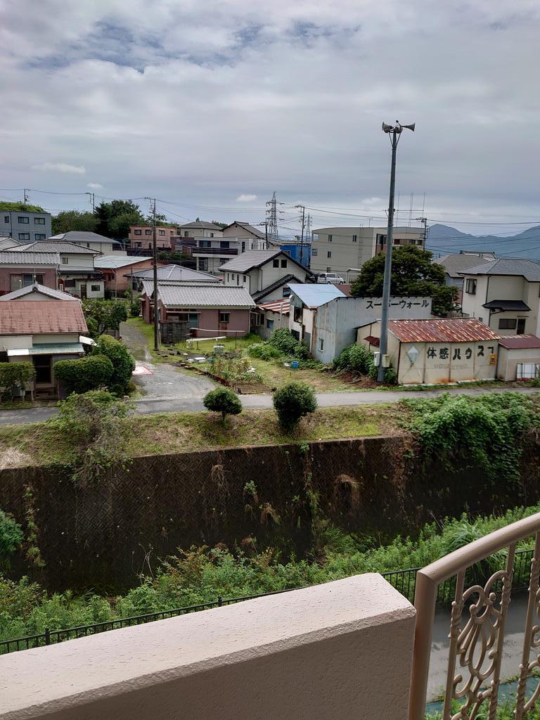 眺望　寝室から富士山を望む