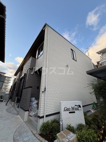 池田市石橋のアパートの建物外観