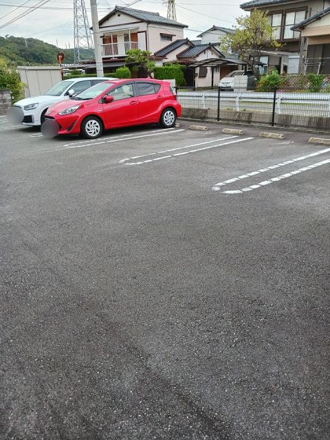 【大牟田市大字橘のアパートの駐車場】