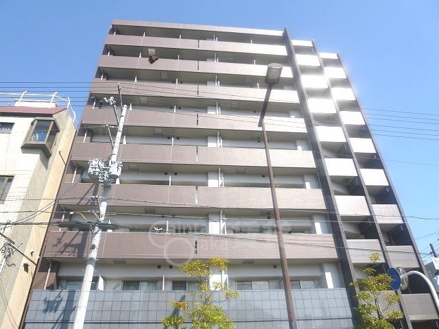 【クレアート大阪トゥールビヨンの建物外観】