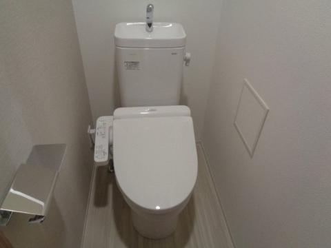 トイレ　シャワー付トイレ