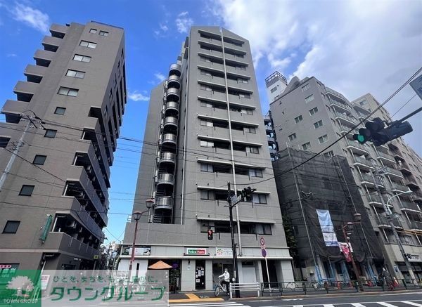 文京区根津のマンションの建物外観