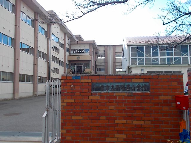 小学校　一宮市立　丹陽西小学校（小学校）まで550m
