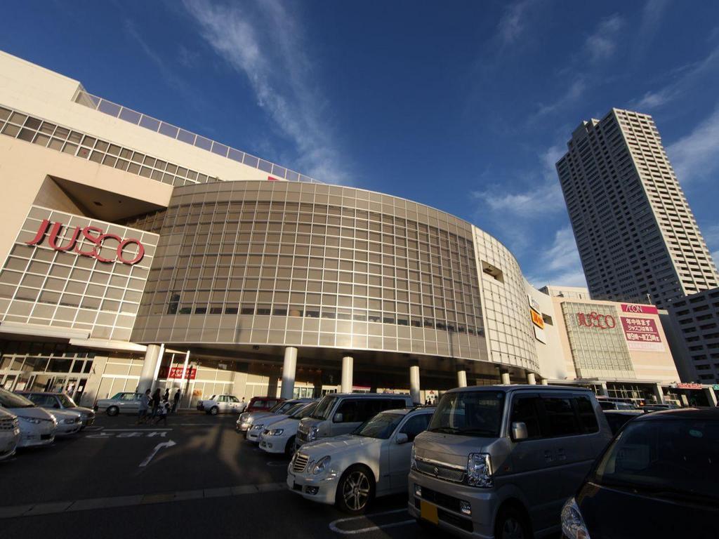 【名古屋市瑞穂区亀城町のアパートのショッピングセンター】