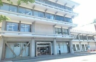 役所　鎌倉市役所（役所）まで1580m