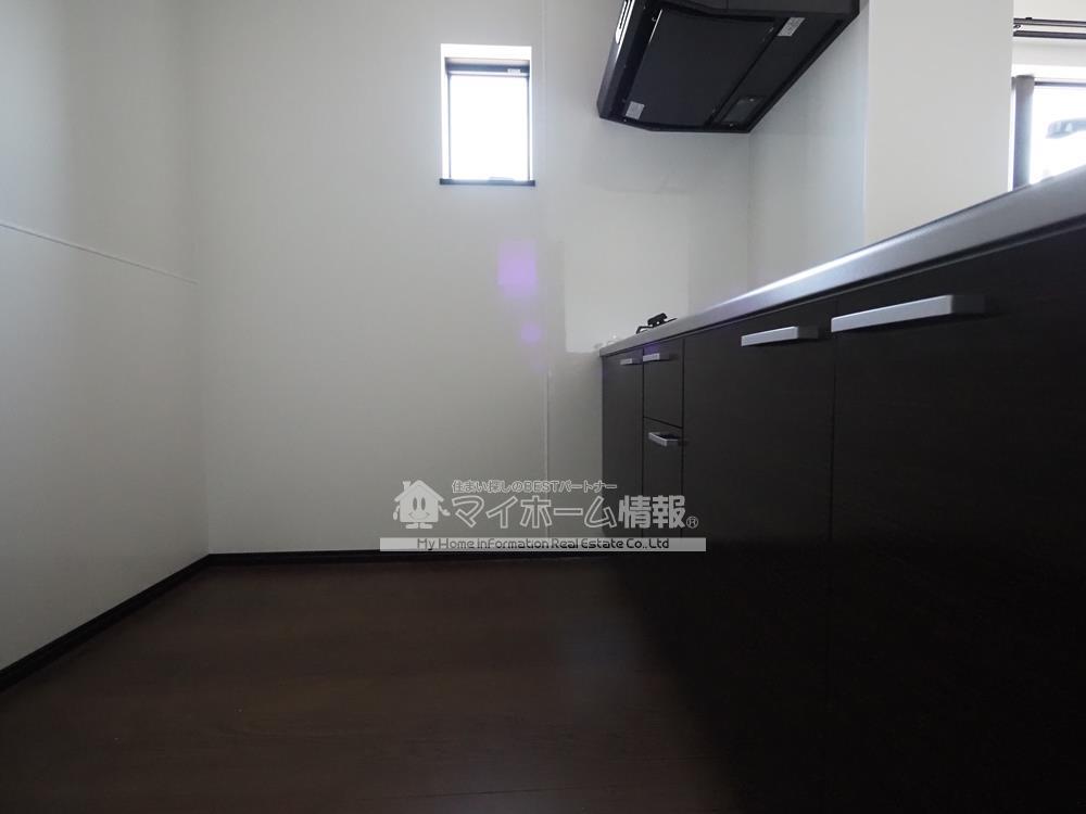 玄関　※令和7年9月30日時点建築中