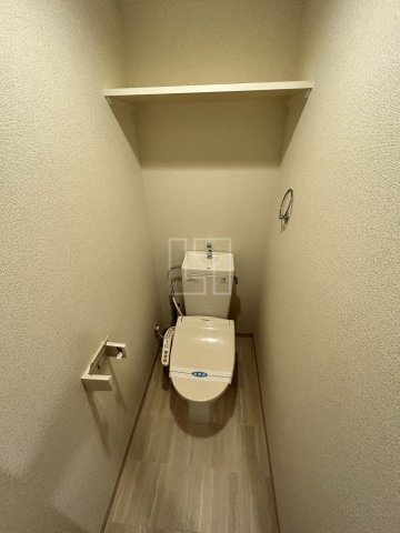 トイレ　グラマシー心斎橋東　温水洗浄便座