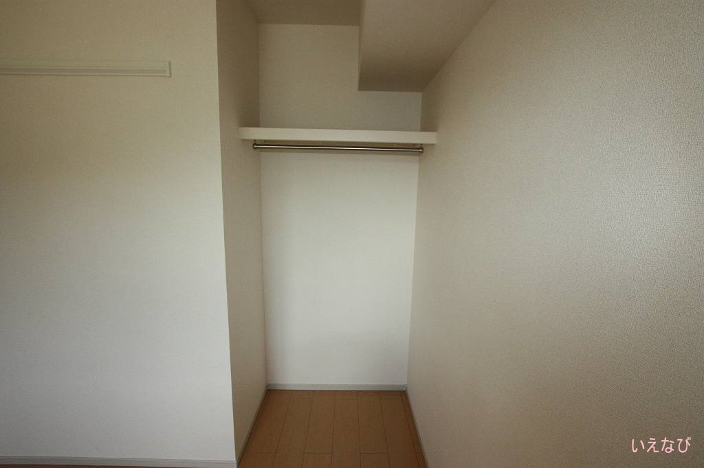 収納　クローゼット