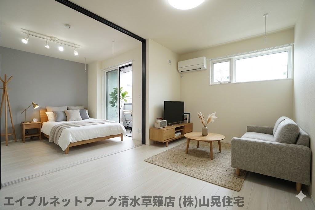 居室・リビング　家具備品はイメージで、実際の物件には含まれません