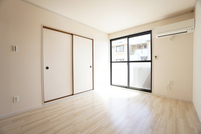 その他　※同タイプの写真です。