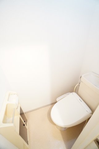 トイレ　※同タイプの写真です。