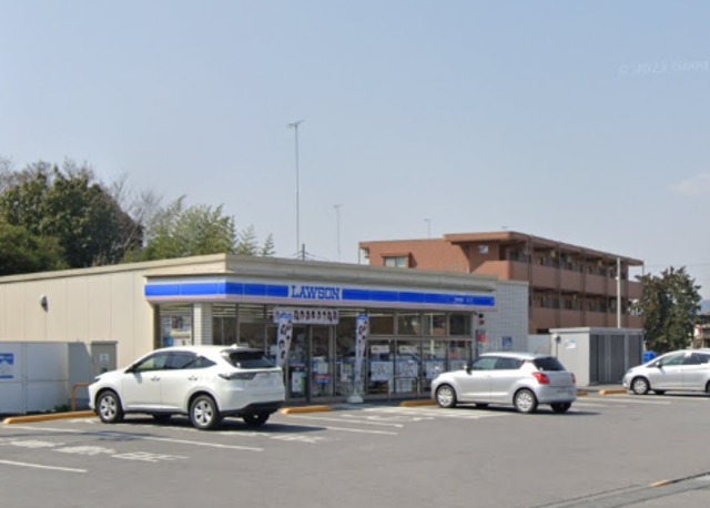 コンビニ　ローソン栃木箱森町東店（コンビニ）まで808m