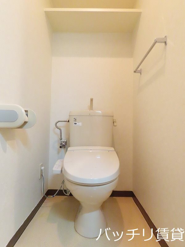 トイレ　別号室イメージの為、、現状を優先致します。