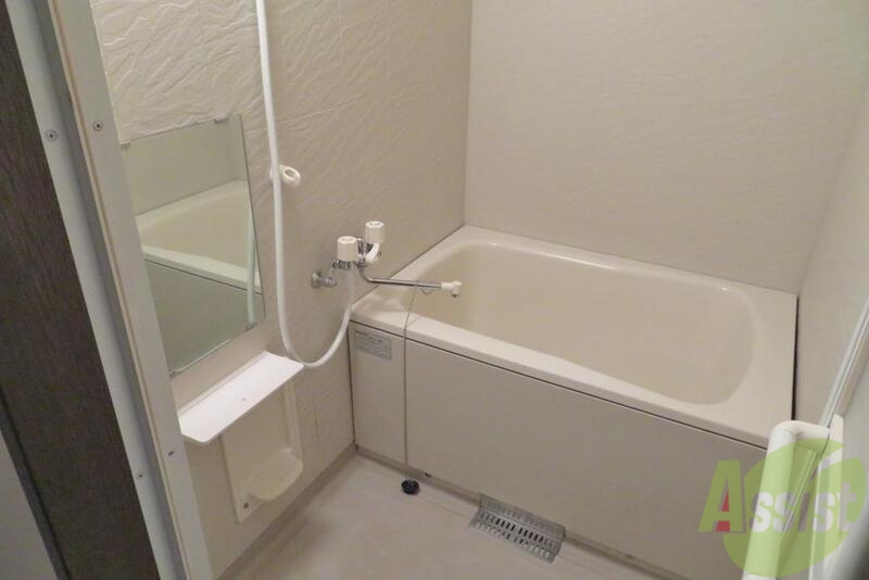 バス・シャワールーム　清潔感の有るバスルームです。これは嬉しいですね