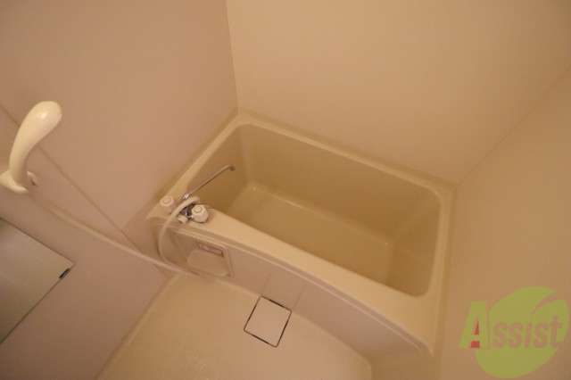 バス・シャワールーム　清潔感のある浴室