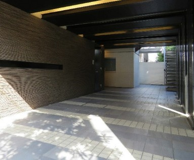 エントランス　☆共用部分☆