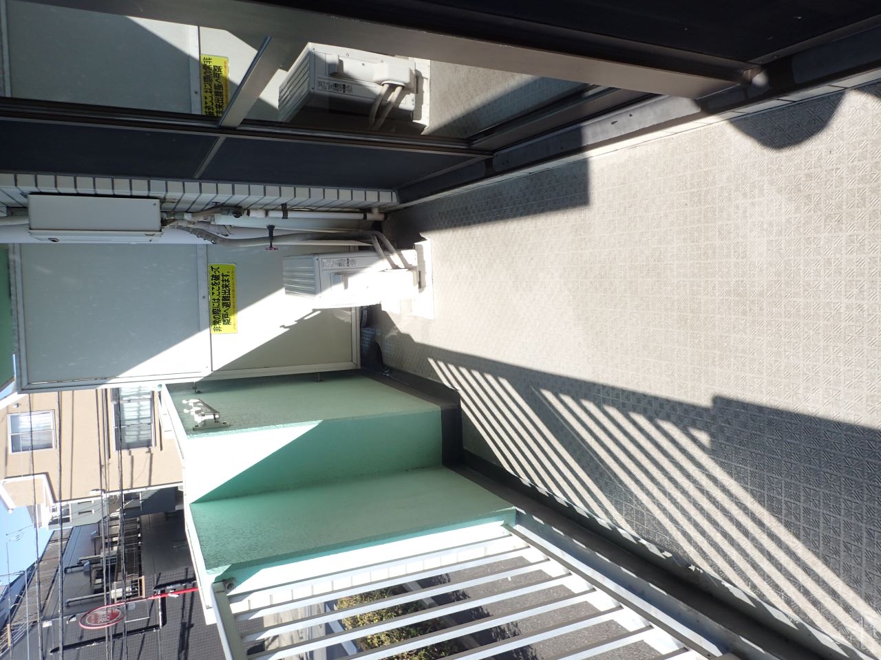 バルコニー　広々としたバルコニー