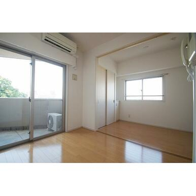 居室・リビング　※別部屋の参考写真となります※現況優先※