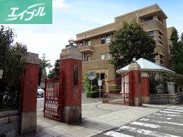 大学・短大　国立岡山大学医学部（大学・短大）まで307m