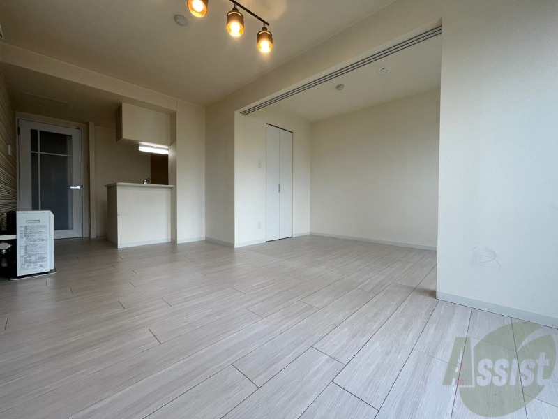 居室・リビング　広くてキレイなお部屋が広がっていて、充実した生活が送れそう。