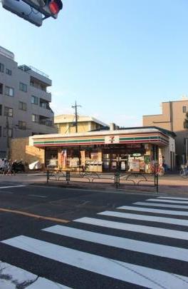 コンビニ　セブンイレブン 葛飾亀有4丁目店（コンビニ）まで551m