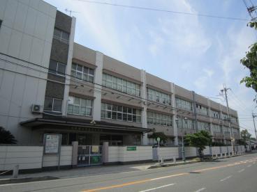 小学校　大阪狭山市立東小学校（小学校）まで832m