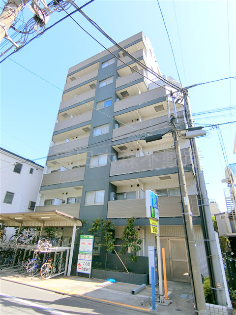 建物外観　2007年9月築　RC鉄筋コンクリート造地上8階建て総戸数3