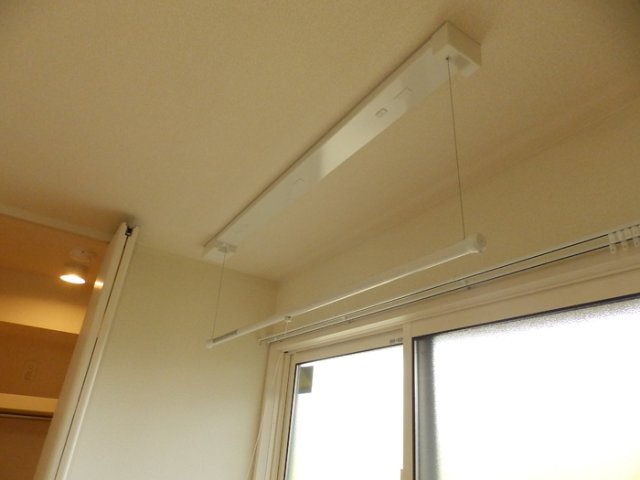 その他設備　室内物干し