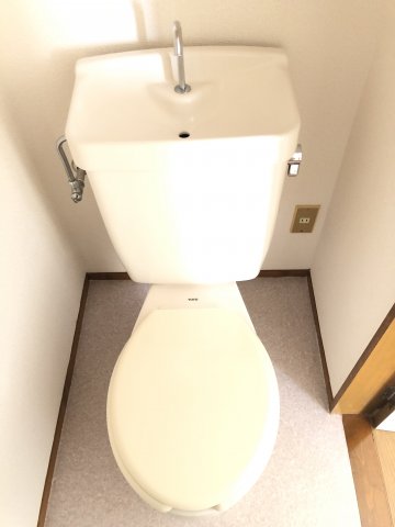 トイレ　落ち着いたトイレです