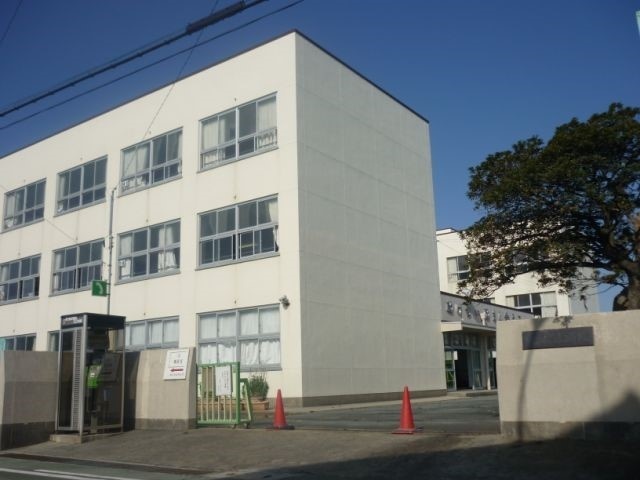 小学校　豊橋市立幸小学校（小学校）まで632m