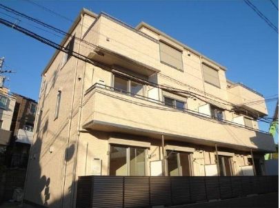 建物外観　ヴェルデストゥーディオの外観