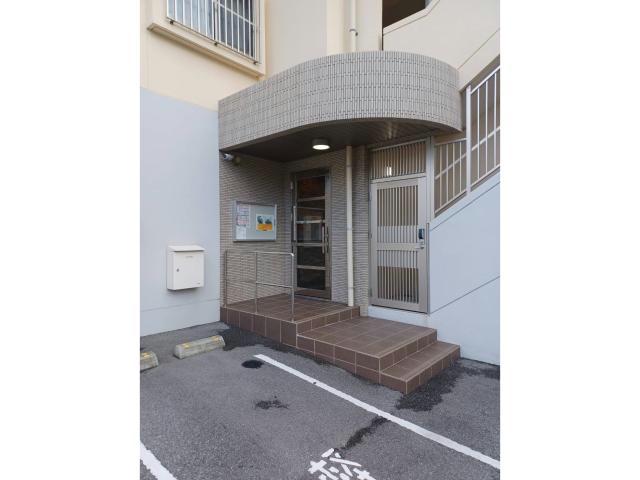 建物外観　エントランス部分
