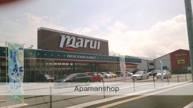 スーパー　スーパーマルイ女池店（スーパー）まで395m