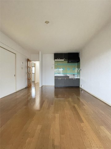 居室・リビング　使いやすい居間です