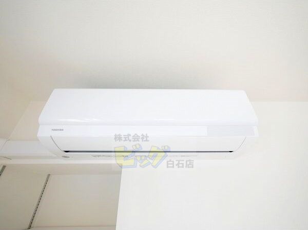 その他設備　エアコン完備で暑い夏も快適です♪