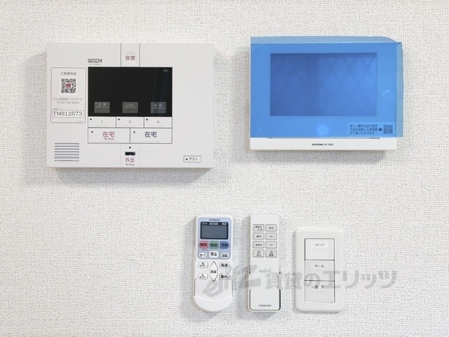 その他設備　給湯器リモコン