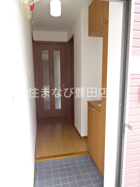 玄関　同型タイプ