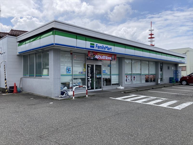 コンビニ　ファミリーマート金沢西念三丁目店（コンビニ）まで348m