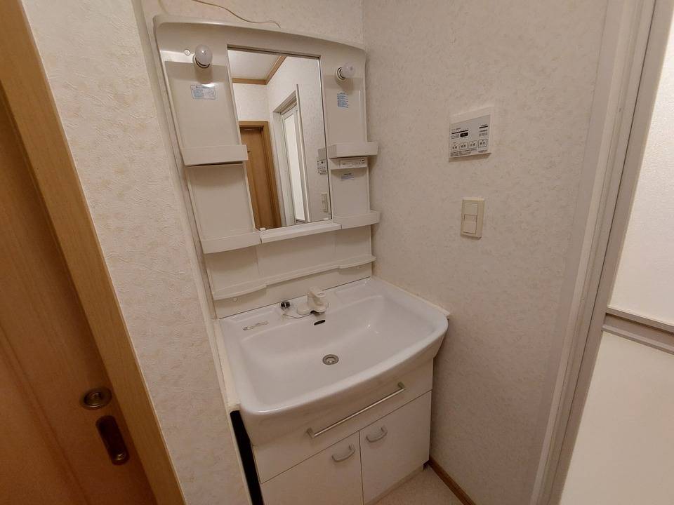 洗面設備　ドレッサー